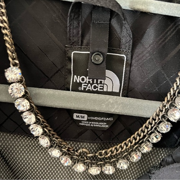 THE NORTH FACE Woman’s Snowboard Jacket Coat Black Pink - Picture 4 of 8